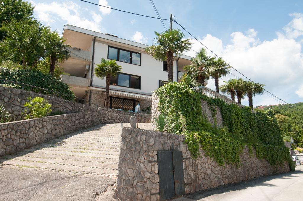 Apartments Daniel Opatija Rom bilde