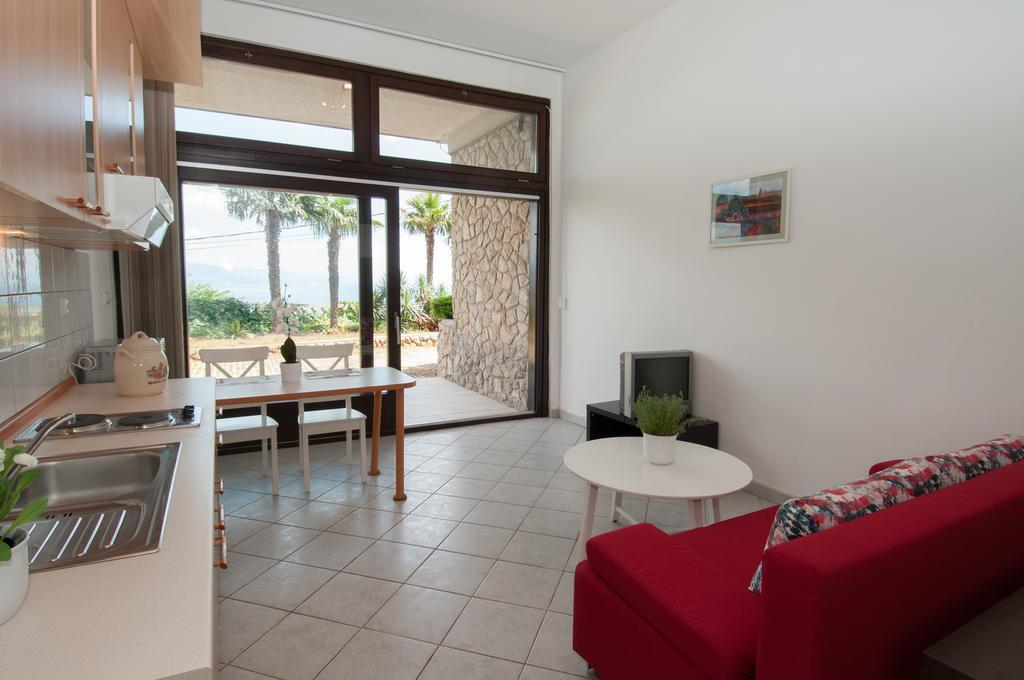 Apartments Daniel Opatija Rom bilde