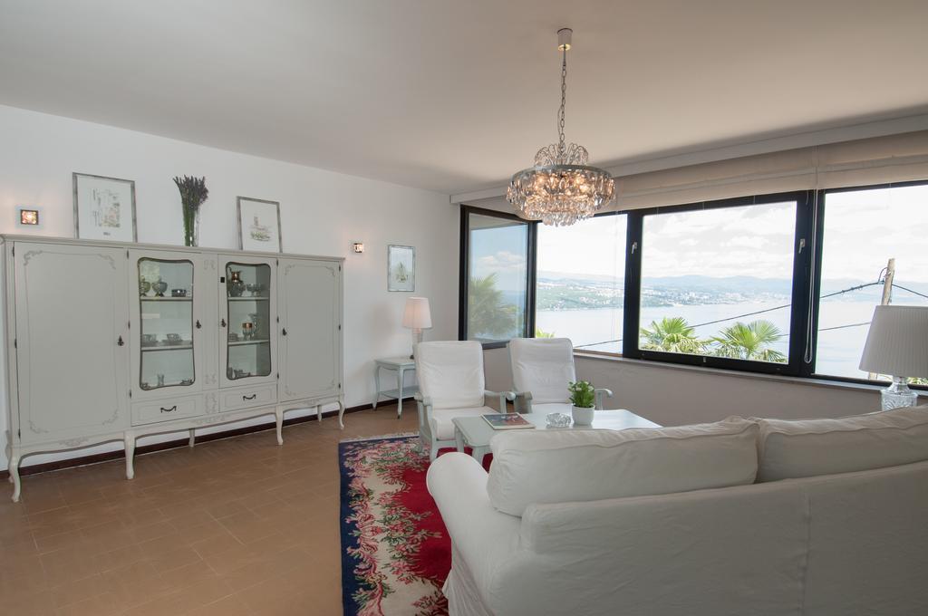 Apartments Daniel Opatija Rom bilde