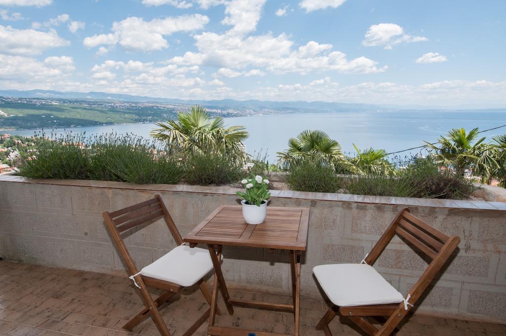 Apartments Daniel Opatija Rom bilde